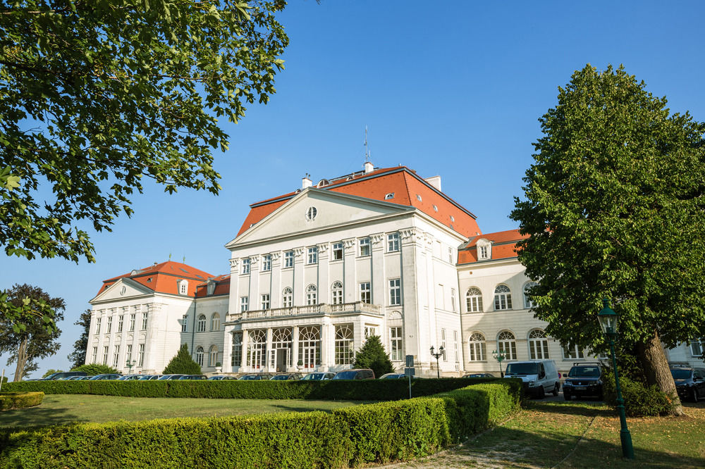 Austria Trend Hotel Schloss Wilhelminenberg Wien Hernals Austria thumbnail